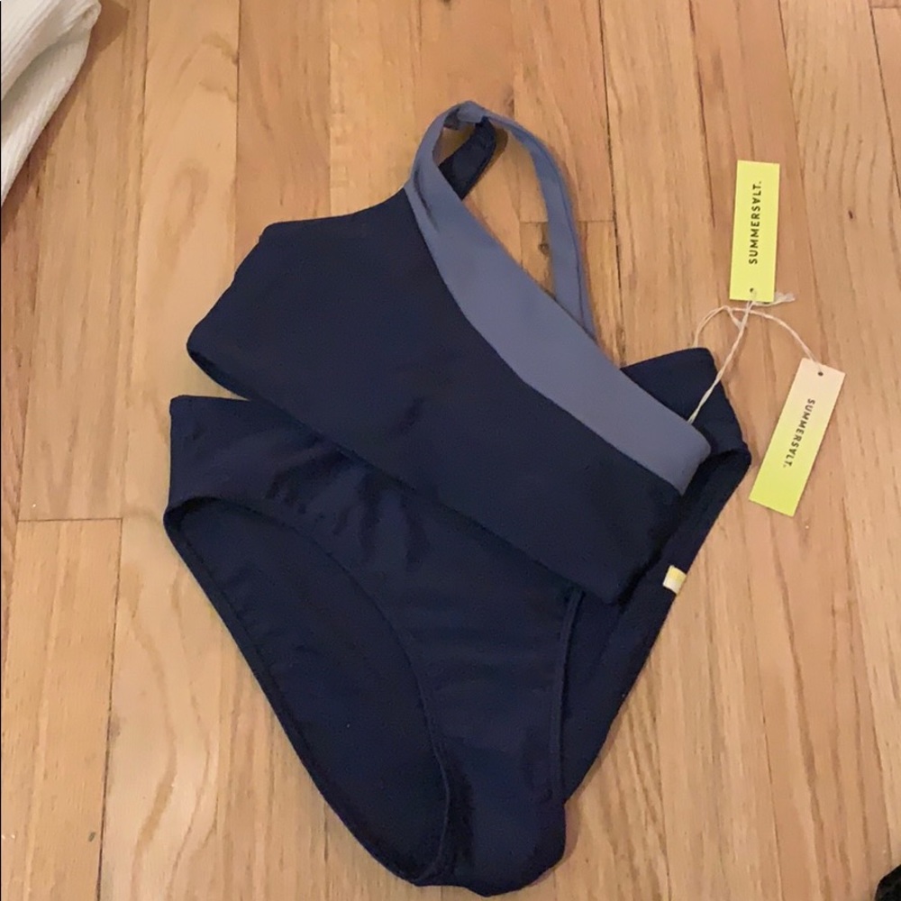 BNWT Summersalt colorblock suit.